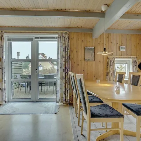 Stunning In W/ Sauna And 4 Bedrooms * Blavand