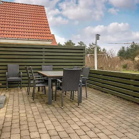Stunning In W/ Sauna And 4 Bedrooms Blåvand