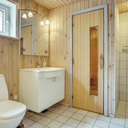 Stunning In W/ Sauna And 4 Bedrooms Holiday home